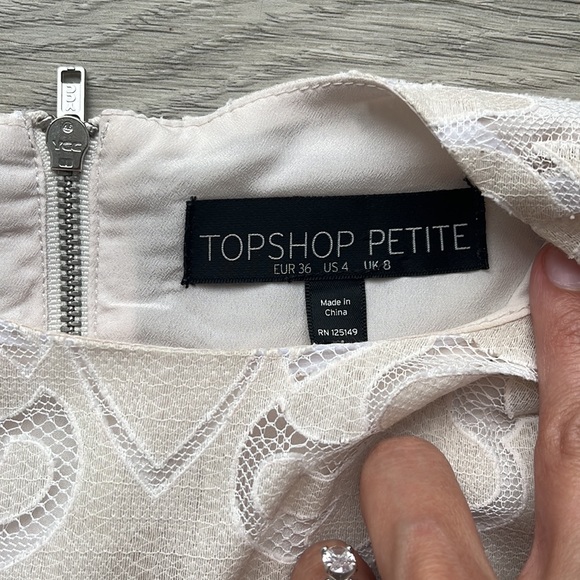 Topshop Cream and White Lace Dress - Picture 4 of 9